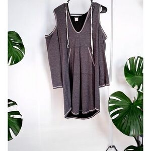 VENUS Gray Cold Shoulder Cozy Tunic Sweater